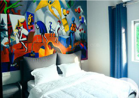 延川对于酒店的墙体彩绘而言更注重哪些方面？